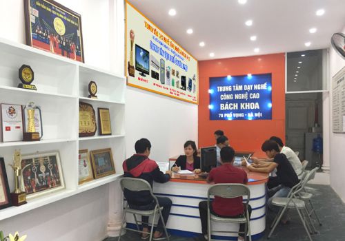 Giới thiệu về Trung tâm Dạy Nghề Bách Khoa